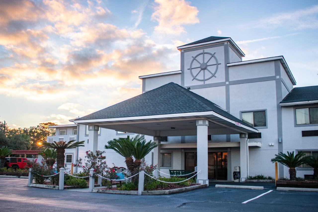 Admiral'S Inn On Tybee Island Bagian luar foto